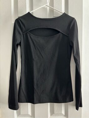 Long-Sleeve Front Cutout Top - Black